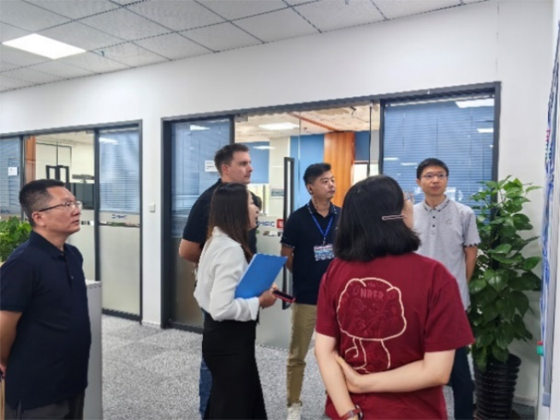 OMEC 团队成功通过 SBS 金牌 Go or No Go 审核,向巅峰再进一步! - 副本836.jpg OMEC 团队成功通过 SBS 金牌 Go or No Go 审核,向巅峰再进一步! - 副本836.jpg